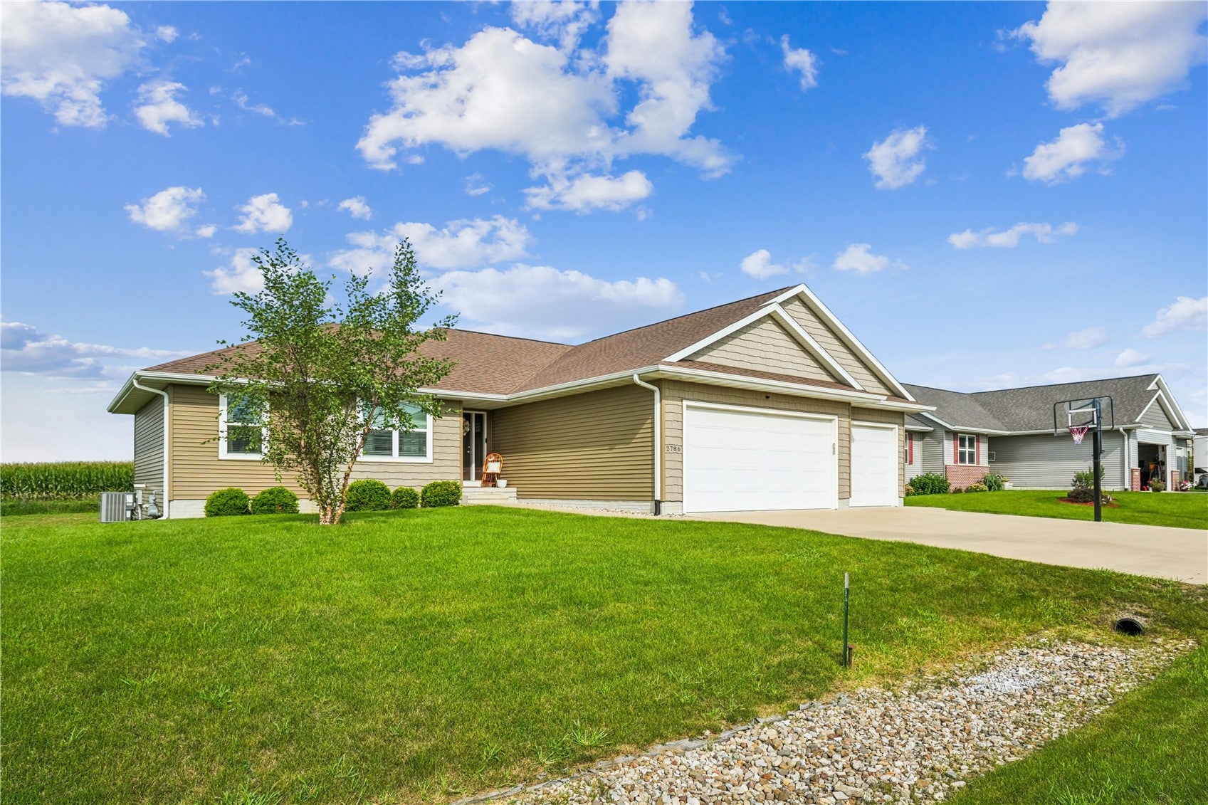 2786 Creekview Trail