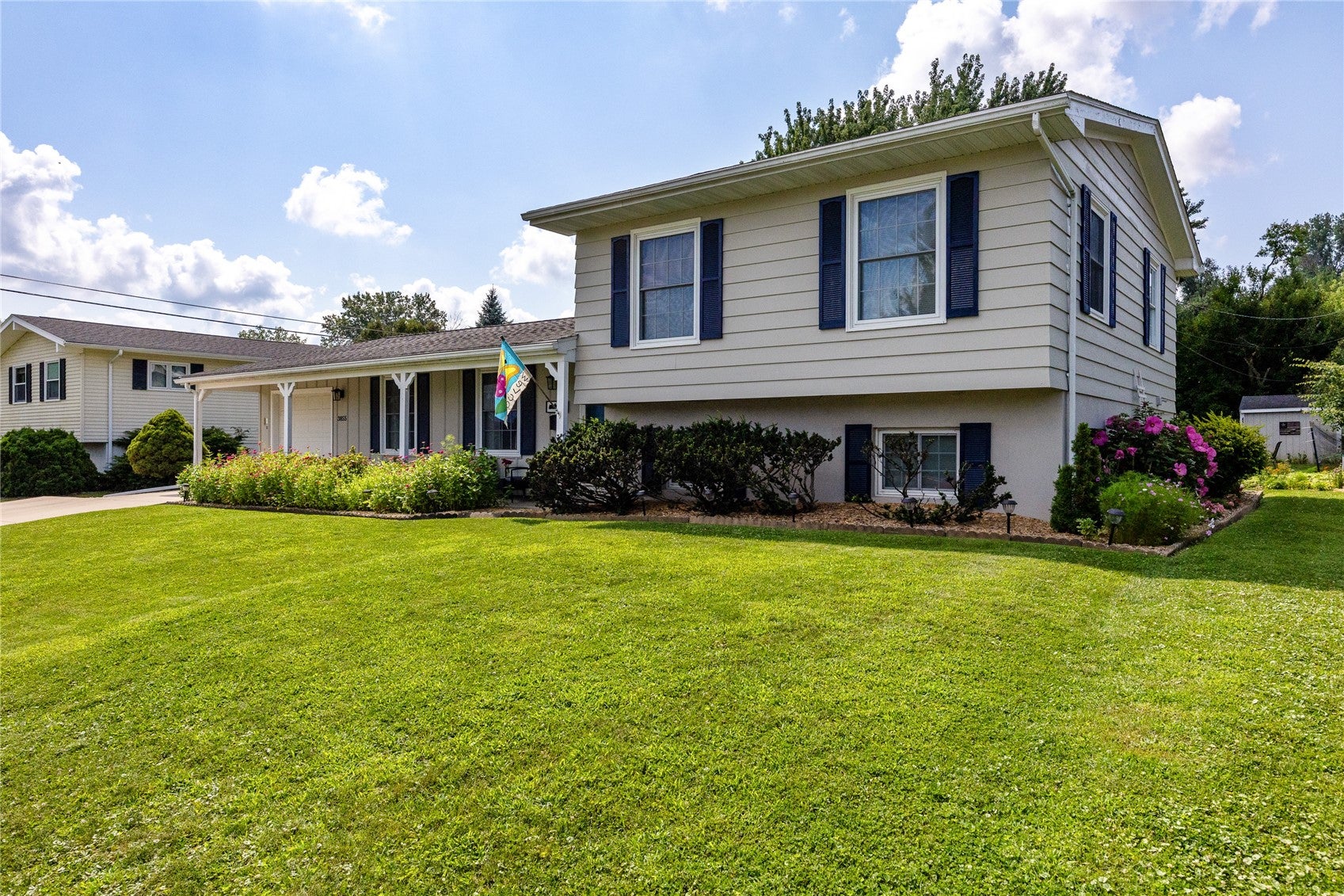 3855 Tomahawk Trail SE