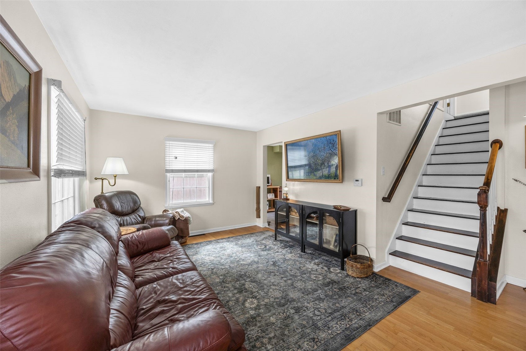 2253 Meadowbrook Drive SE