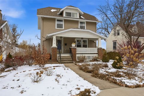 2416 B Avenue NE Cedar Rapids IA 52402