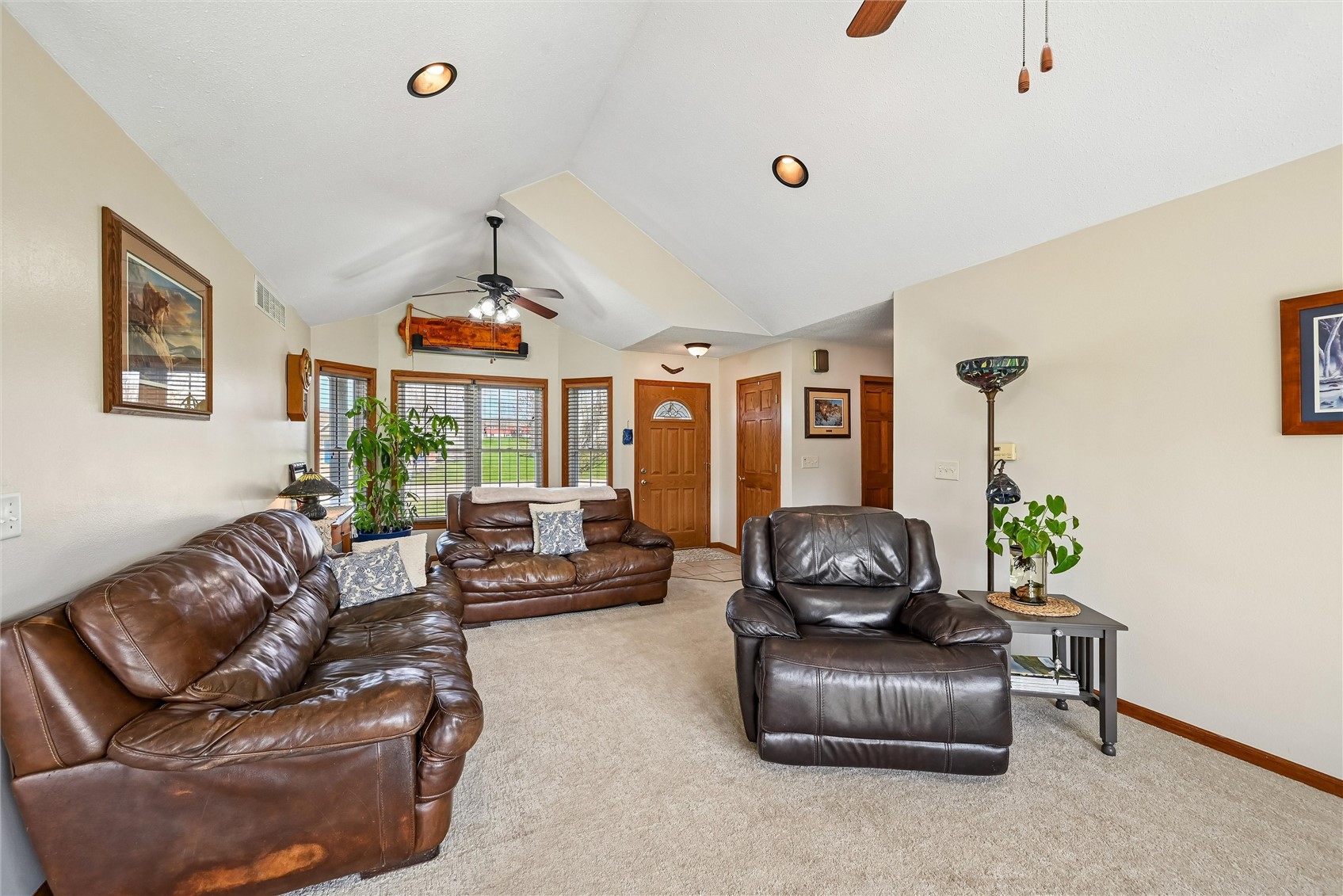 2550 Meadow View Drive