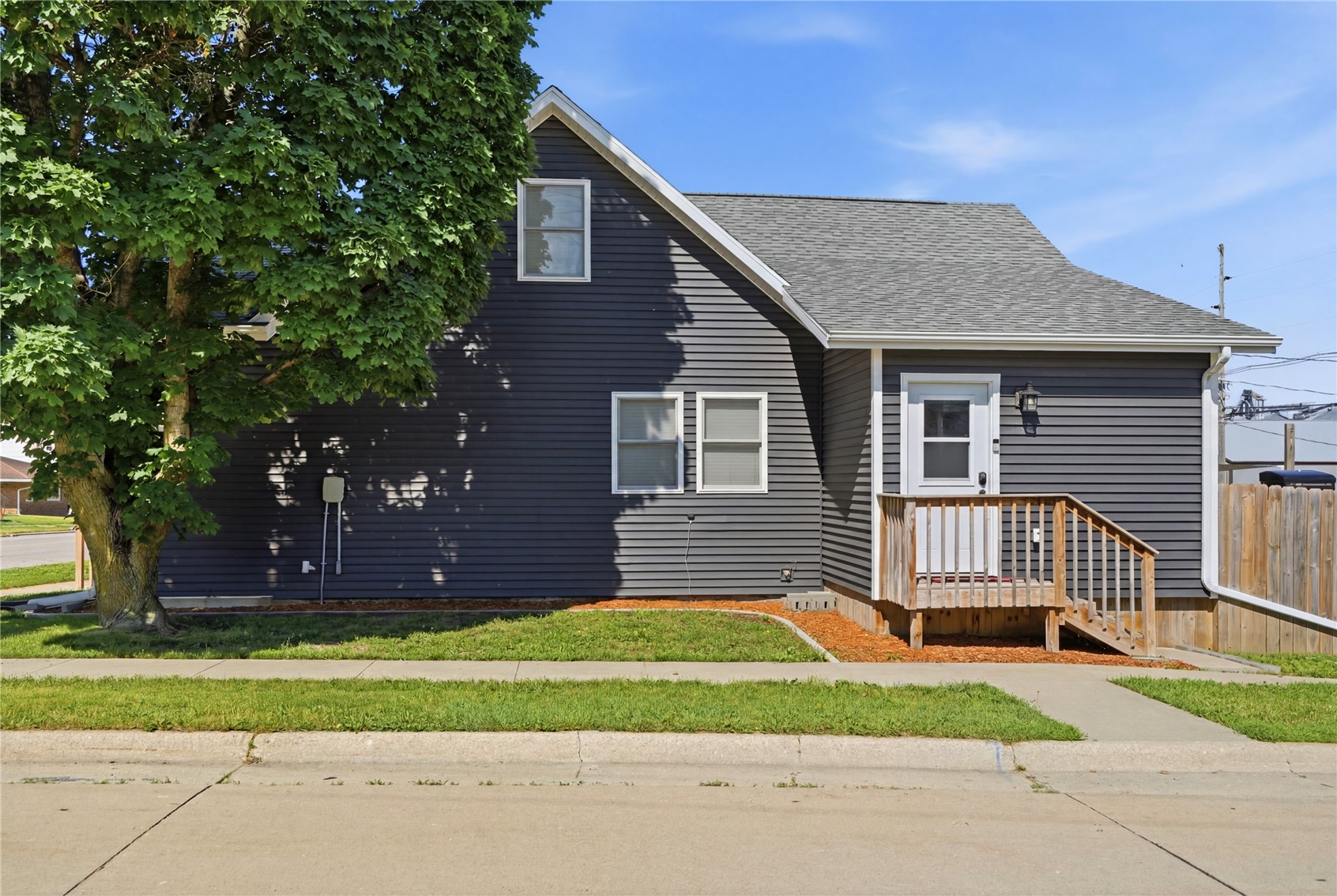 Photo 1 of 30 — 502 3rd Street, Victor, IA 52347