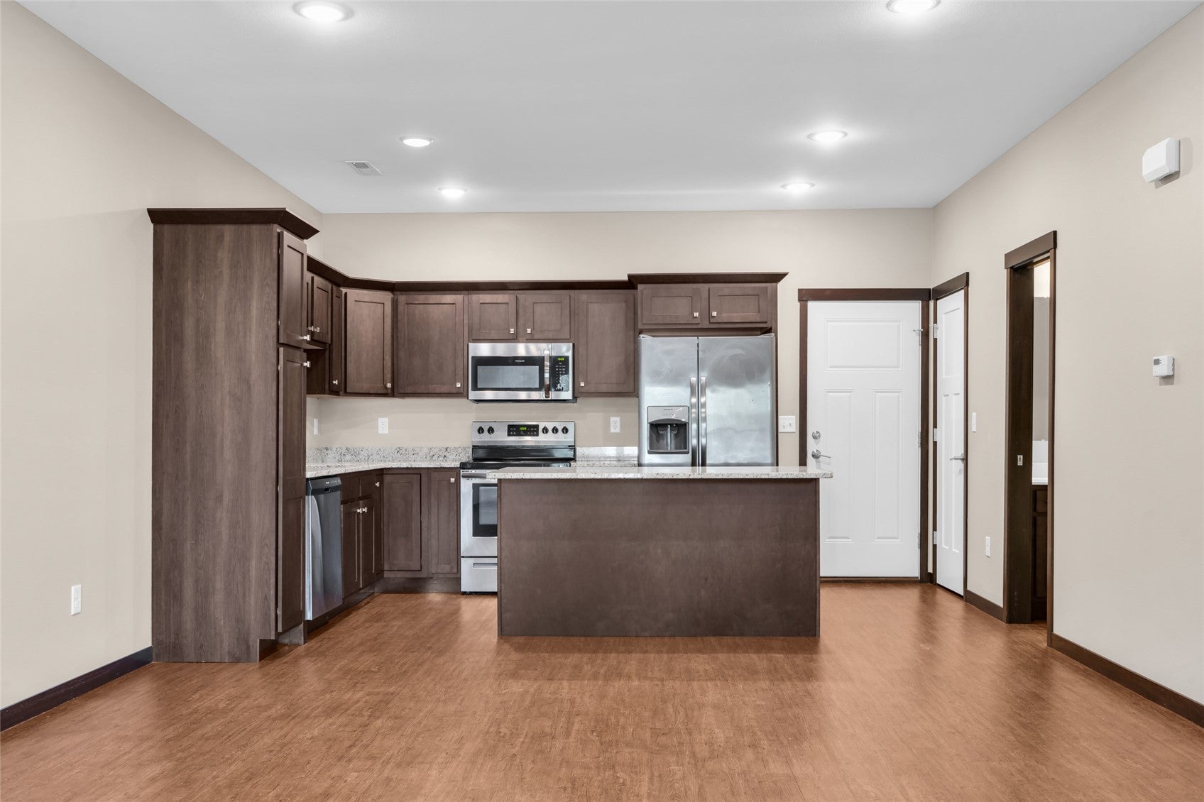 333 E Main St