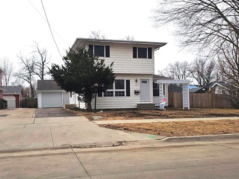 3015 Bever Avenue SE Cedar Rapids IA 52403