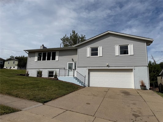 1826 GARRY AVE NW, CEDAR RAPIDS, IA 52405 - Image 1b41feb47d8ac992fcc62334dada62e9/411774174
