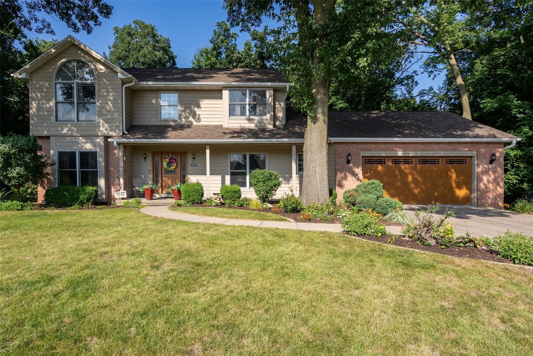 4322 Pioneer Trail SE