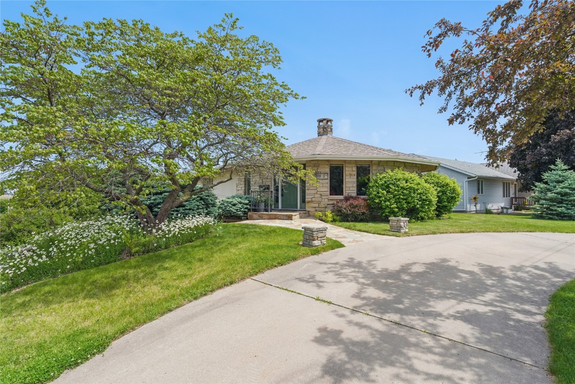 1004 W Welsh Street