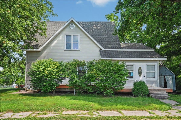 106 3RD AVE, COGGON, IA 52218 - Image 1e36fcd237b196f98c55feed5fd614ef/3285296635