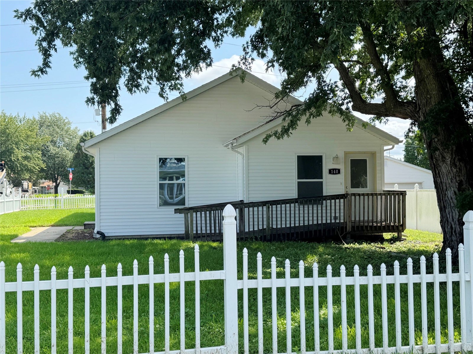 140 Summerhays Street