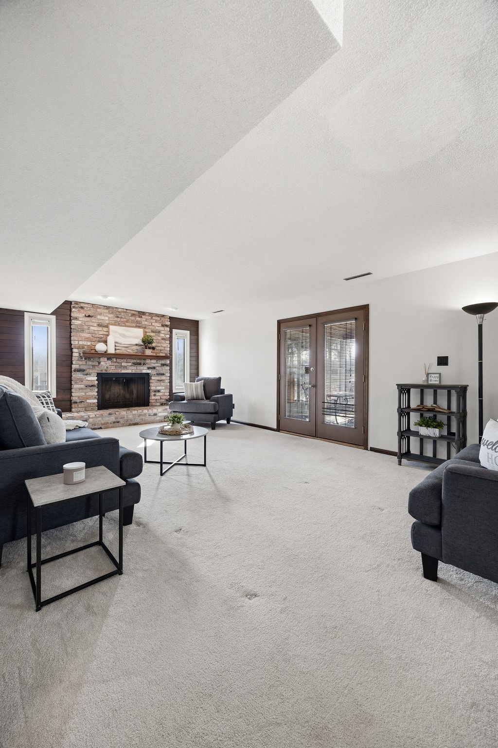 3015 Circle Hill Court NE