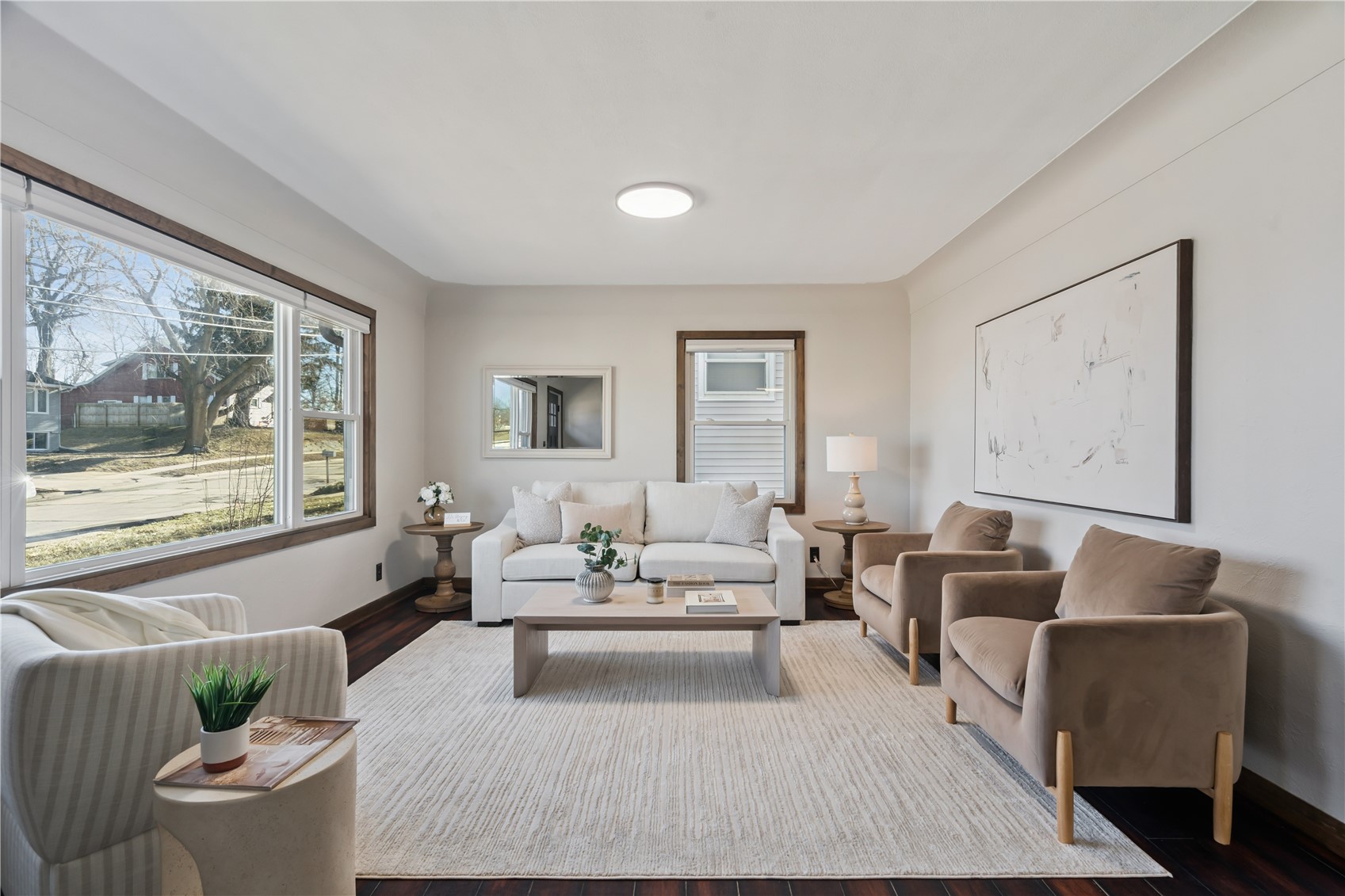 1536 Woodside Drive NW