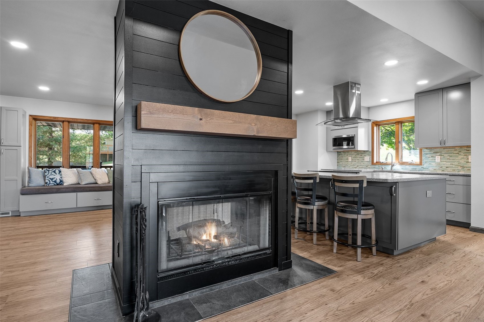 3438 NE Twin Lake View Drive NE