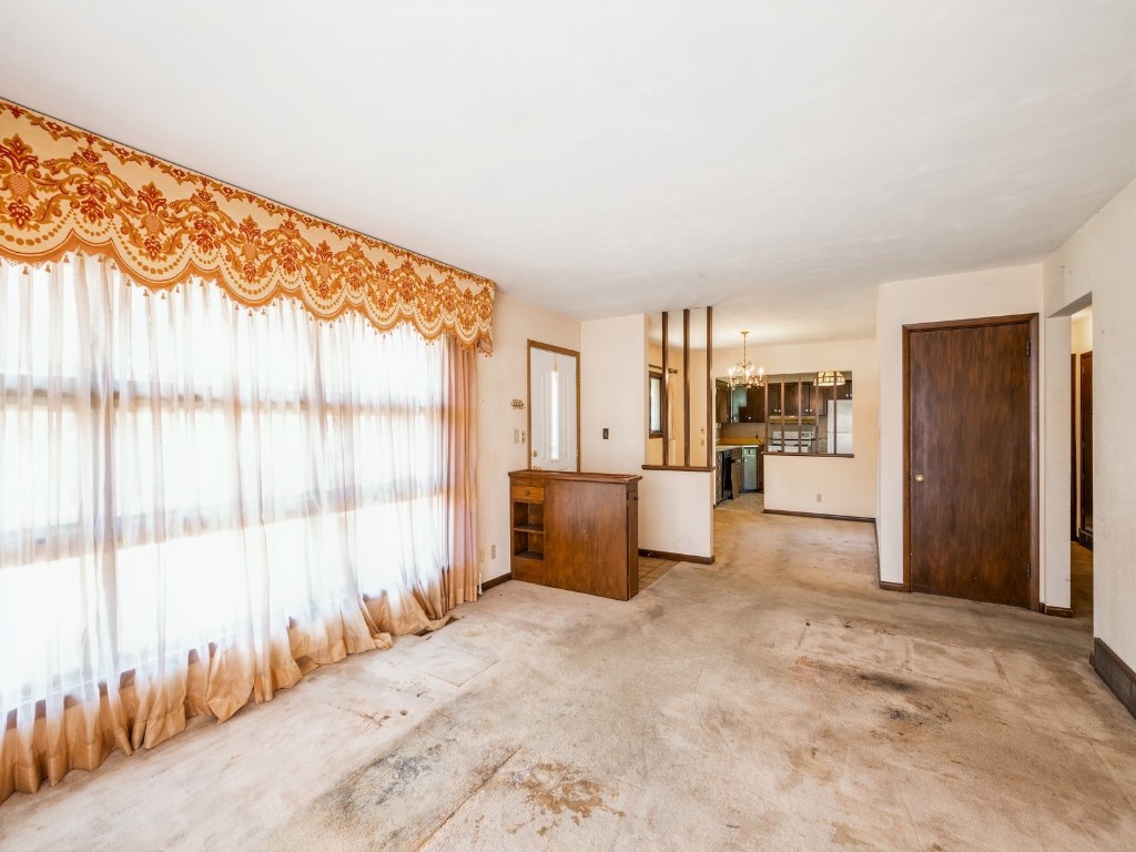 1505 Maplecrest Drive