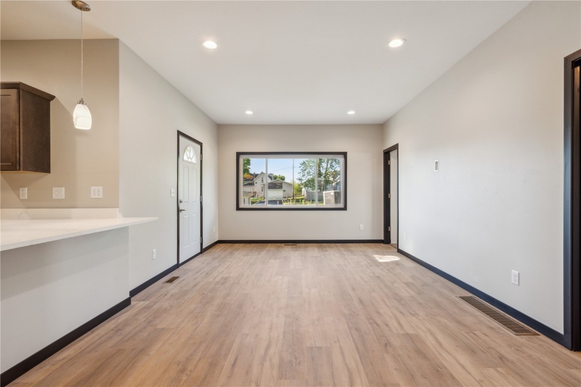 504 6th Avenue