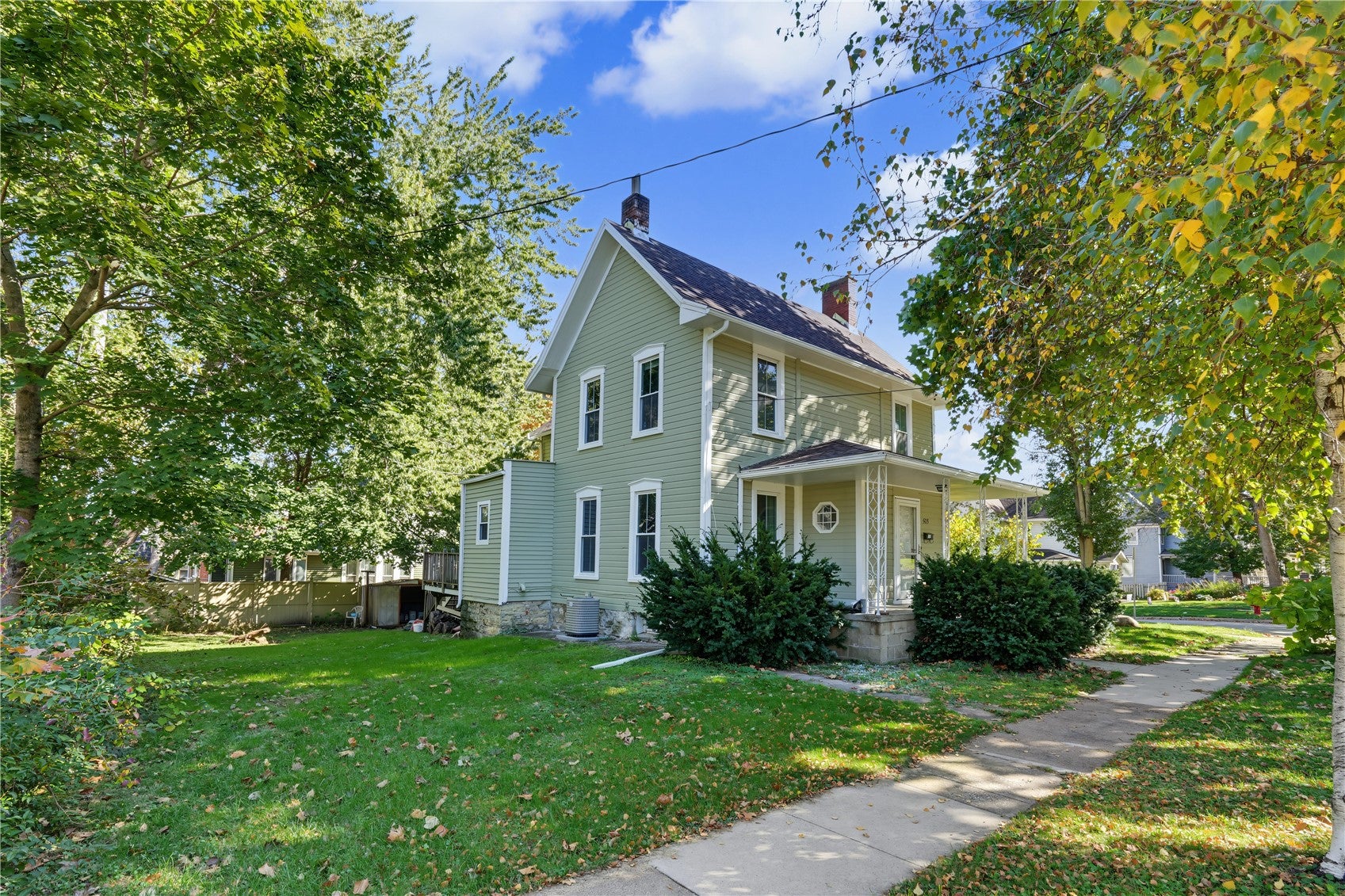 503 2nd St NW