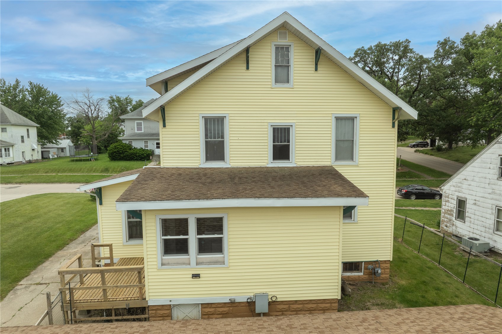 206 4th Street