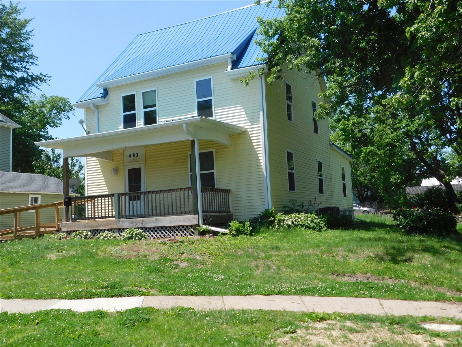 403 Walnut St
