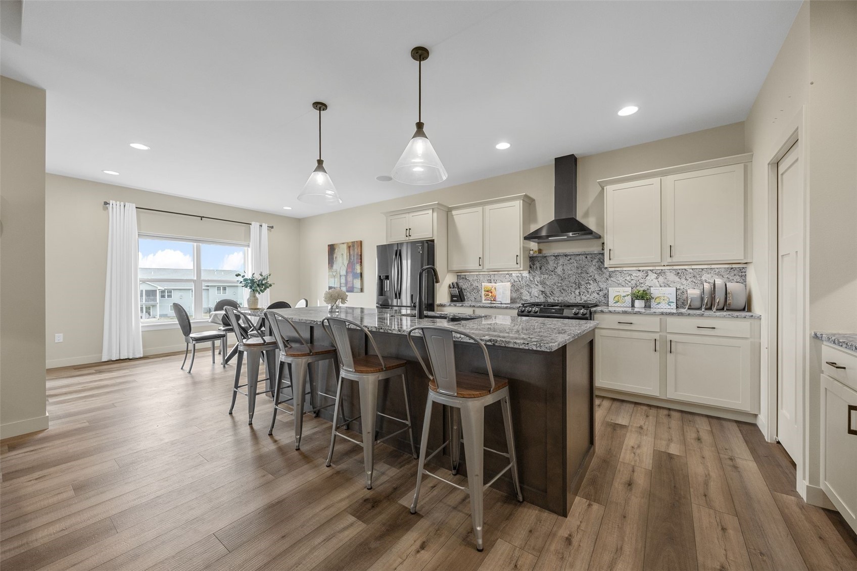 4113 Unbridled Avenue