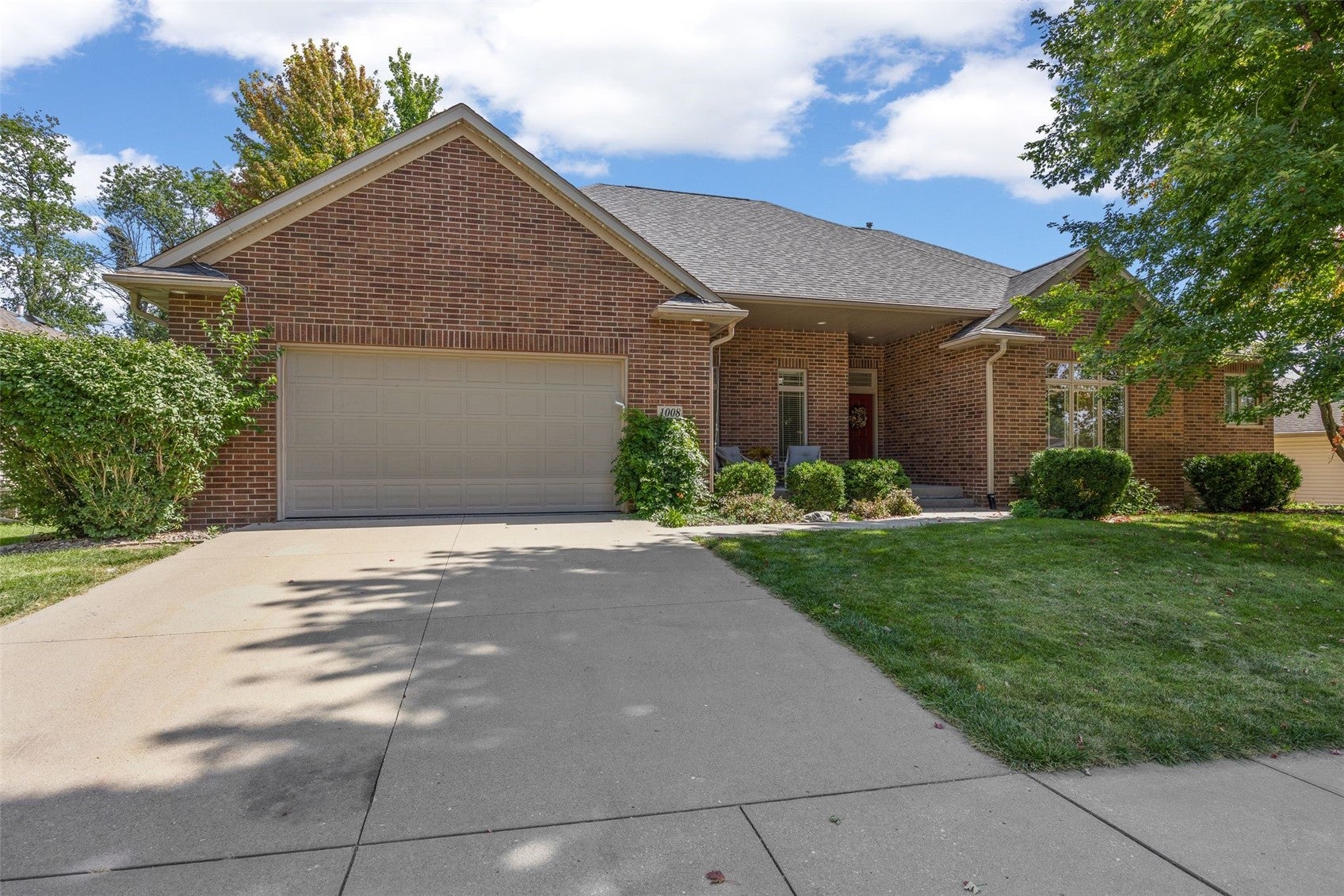 1008 Tamarack Trail