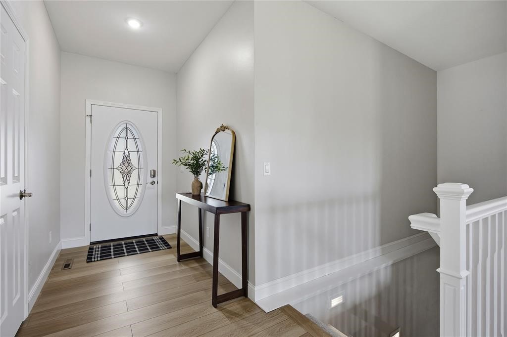 2416 Kestrel Drive SE