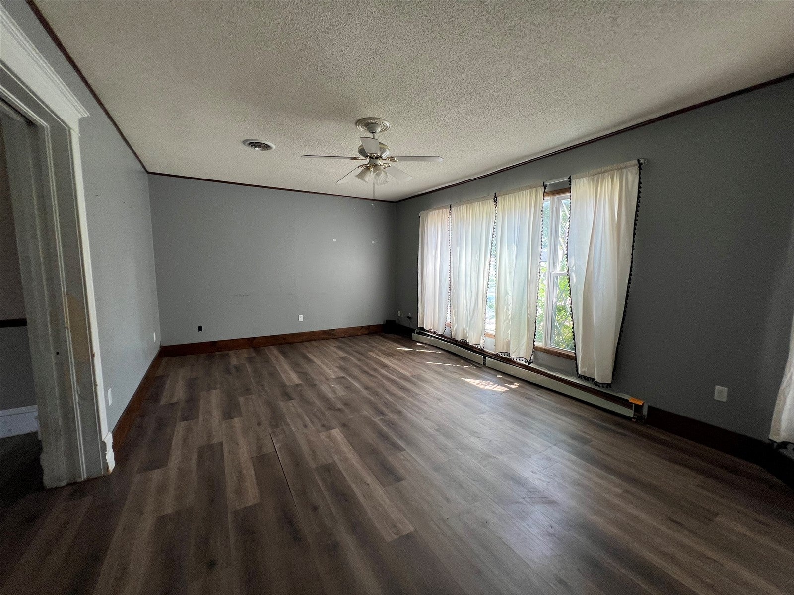 218 5th Avenue SE