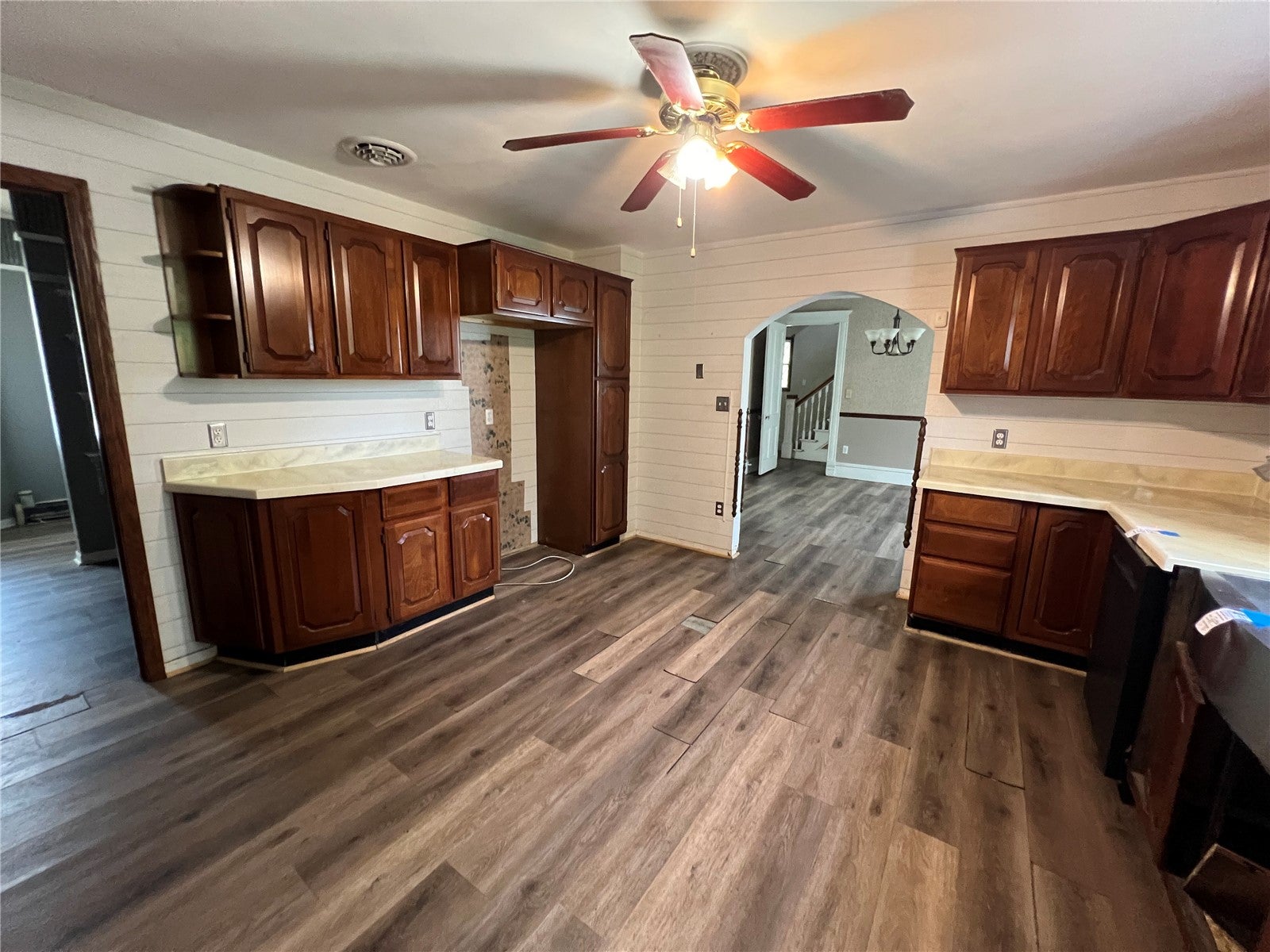 218 5th Avenue SE
