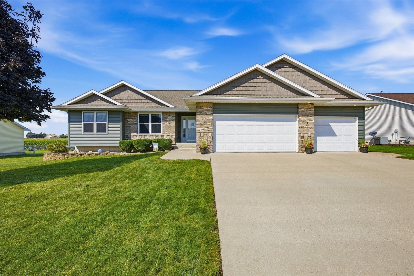 87 Pheasant Avenue