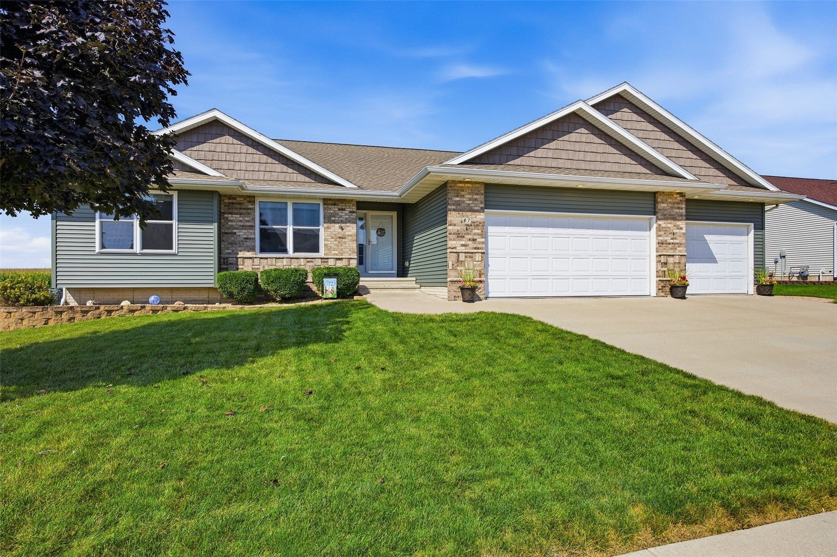 87 Pheasant Avenue