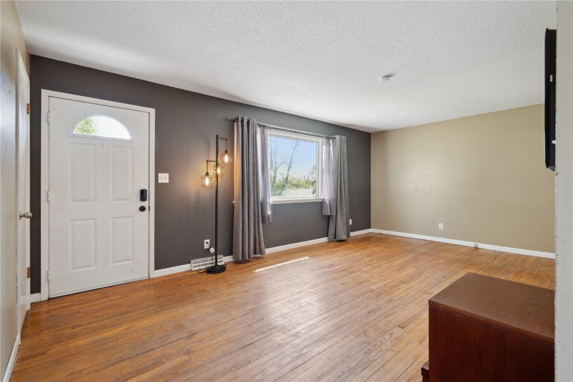 1000 Parkview Drive