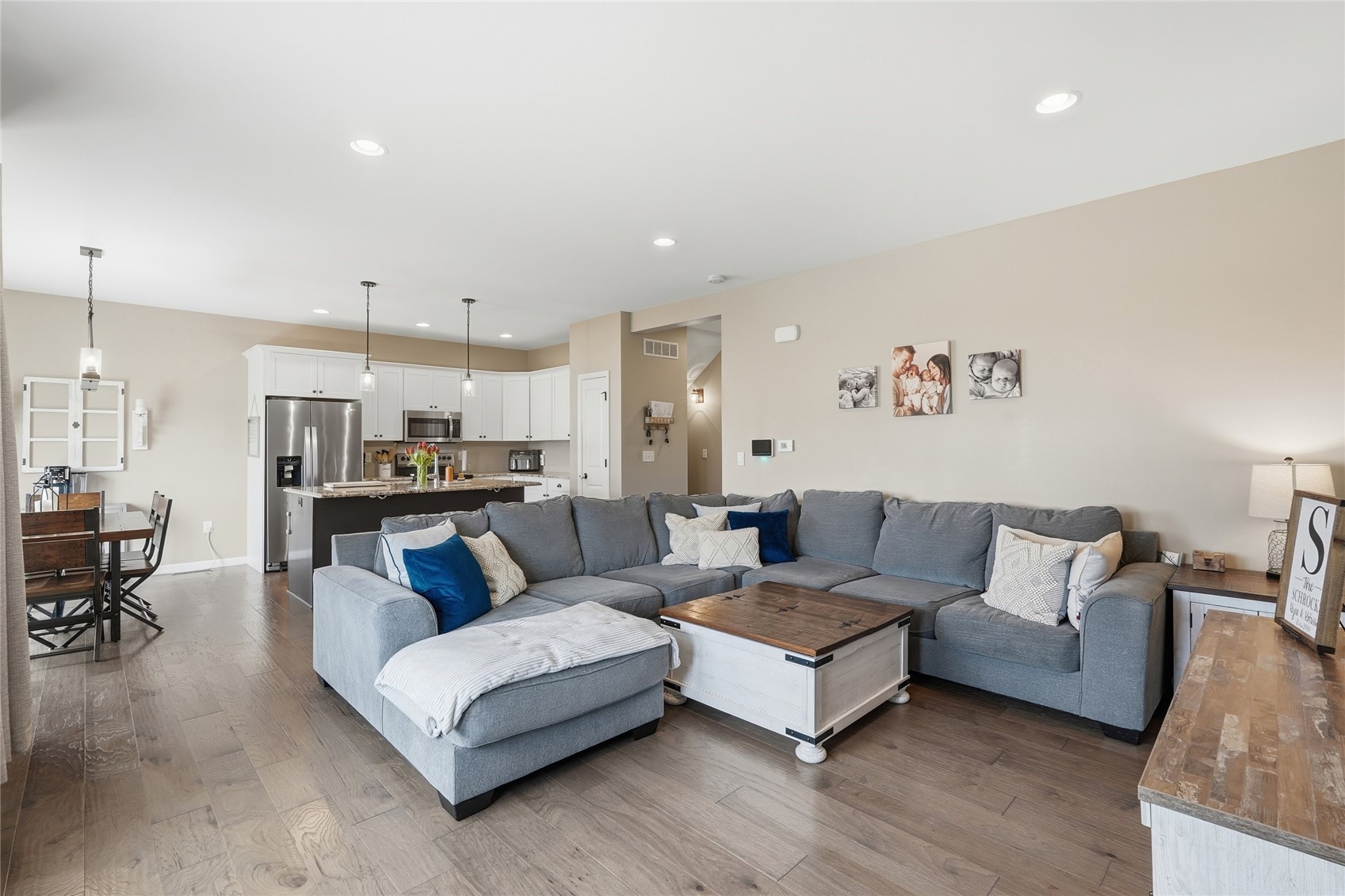 3014 Hillsboro Drive SW