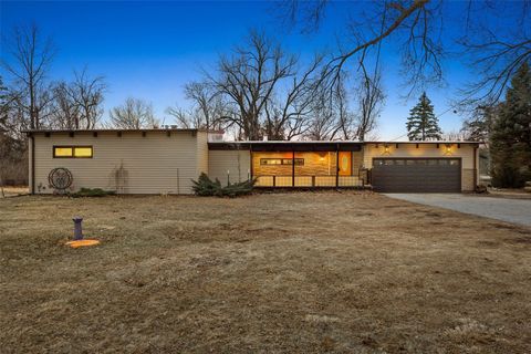 1945 30th St Dr SE Cedar Rapids IA 52403