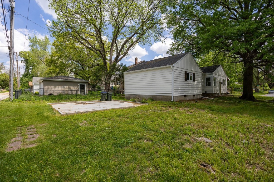 841 S 7th Street