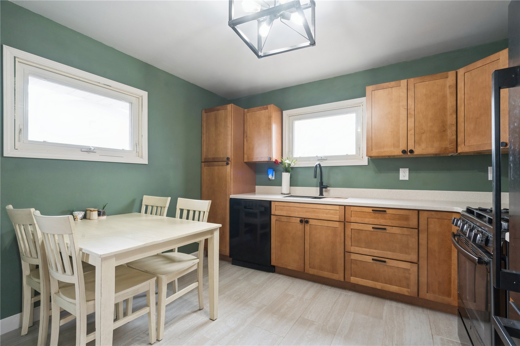 1104 Brockman Drive SE