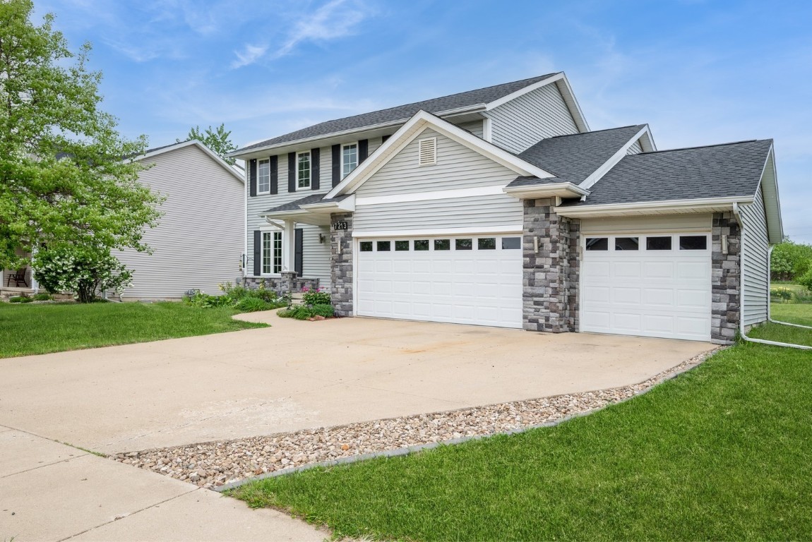 7213 Rolling Ridge Drive SW