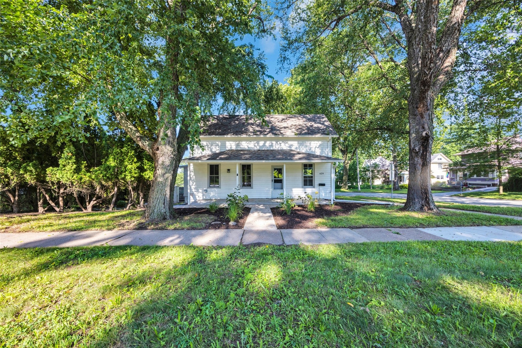 629 N Governor Street
