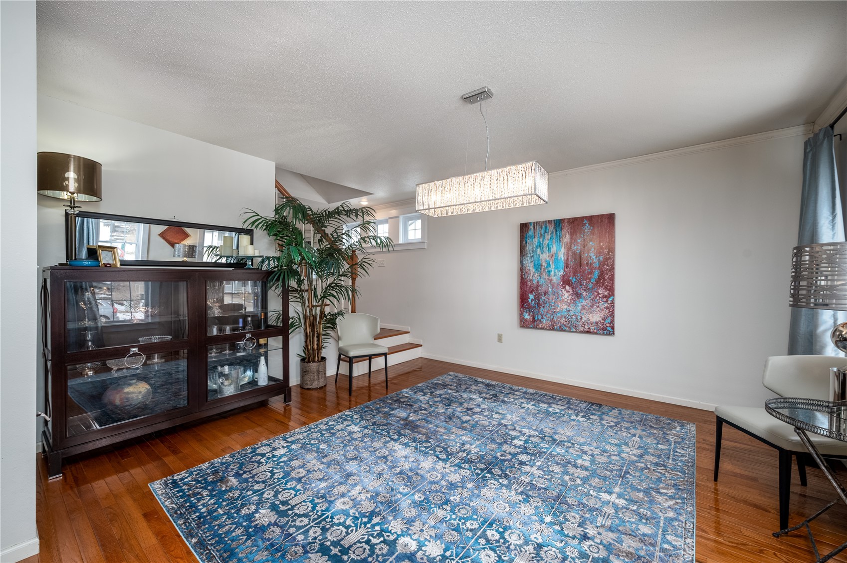 3817 Riverside Drive NE