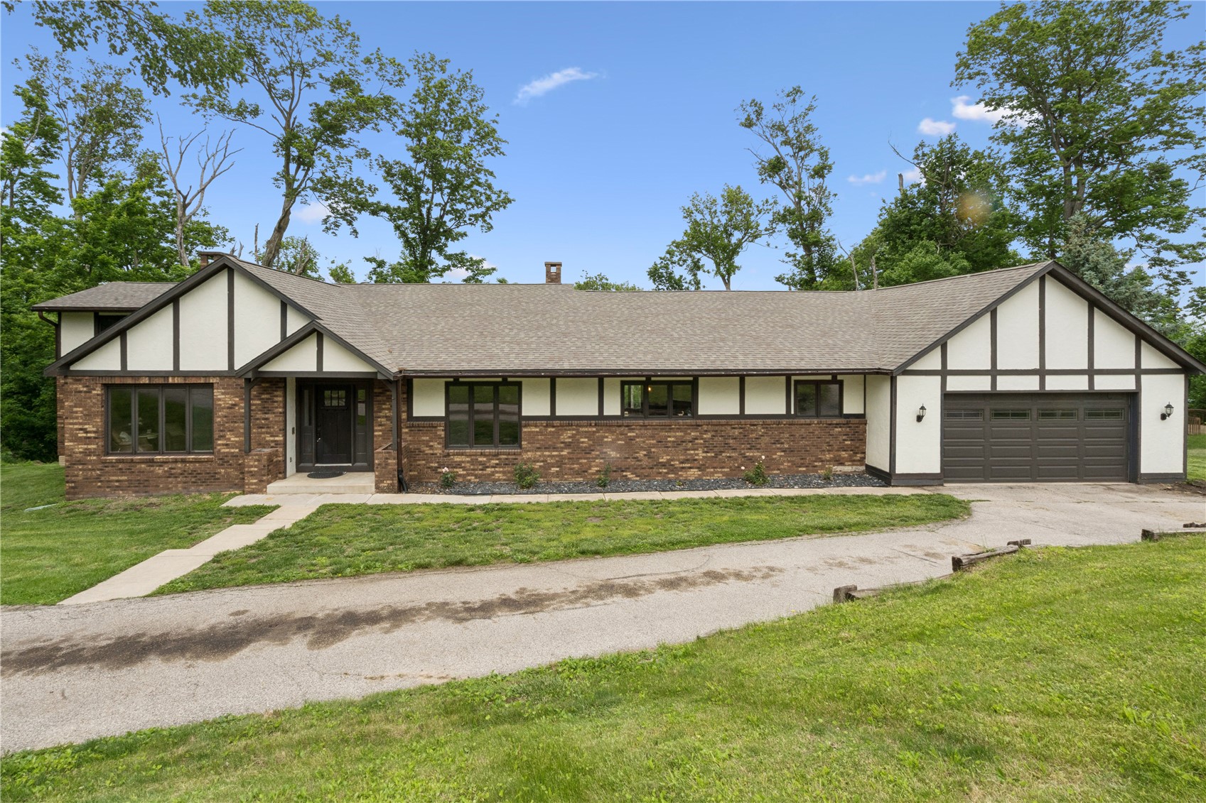 6220 High Country Dr NE
