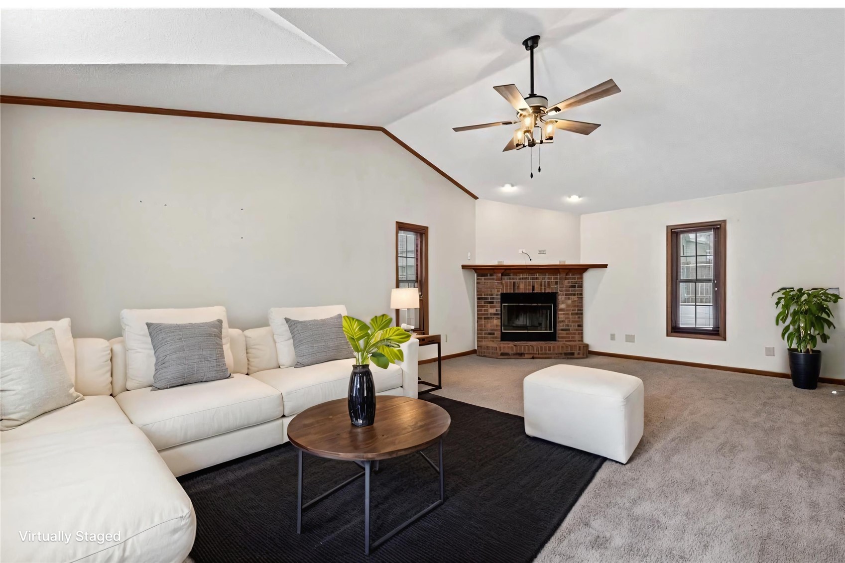 Photo 1 of 46 — 3010 Meadow Glen Street, Marion, IA 52302