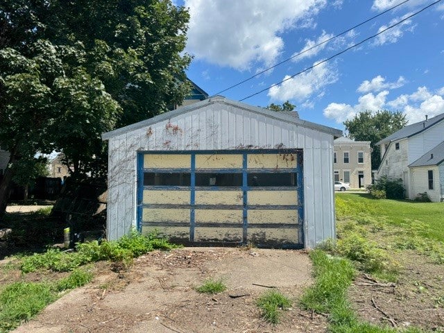 410 S 1st Street