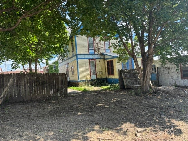 410 S 1st Street