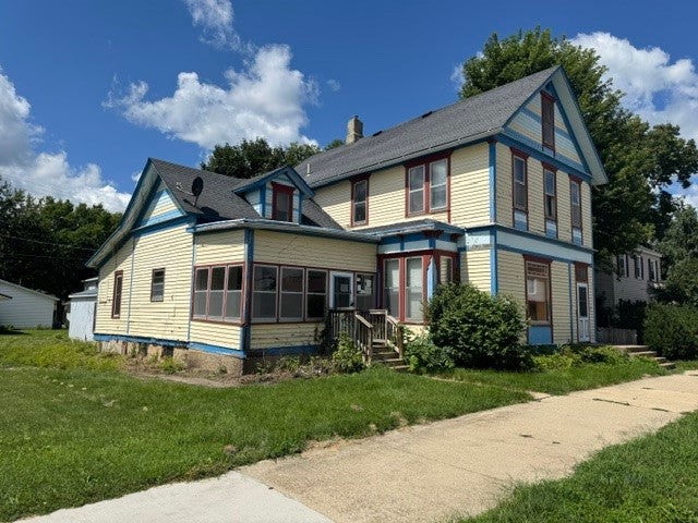 410 S 1st Street