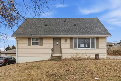 131 Red Wing Rd SW Cedar Rapids IA 52404