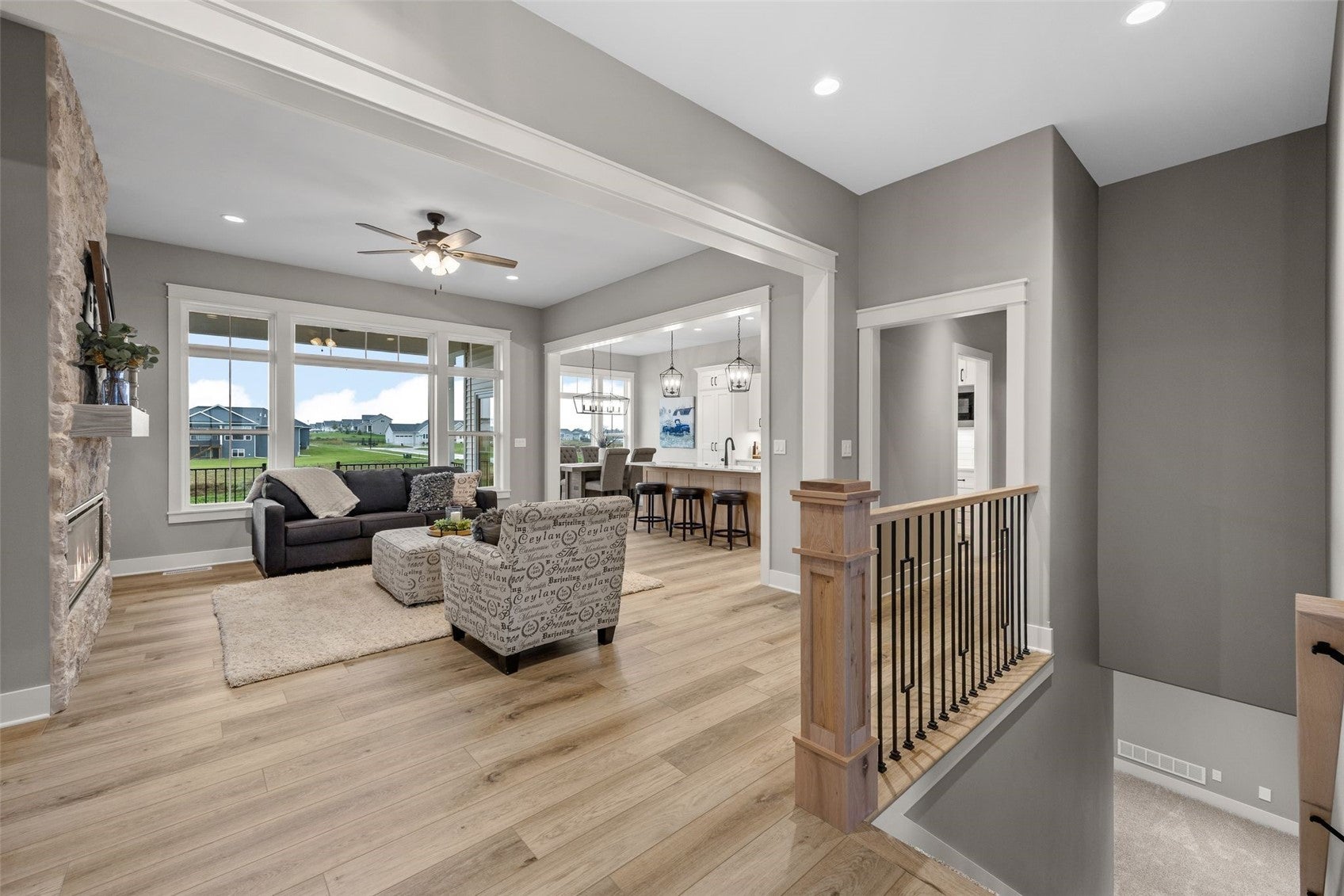 5327 Silver Ridge Rd