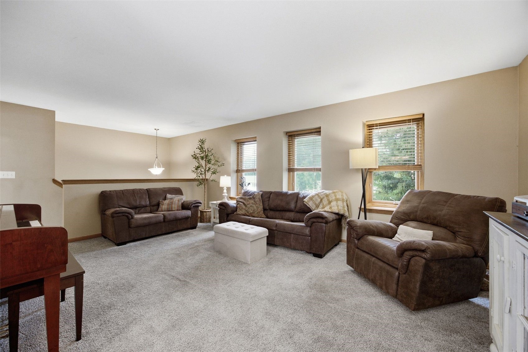 84 Amhurst St
