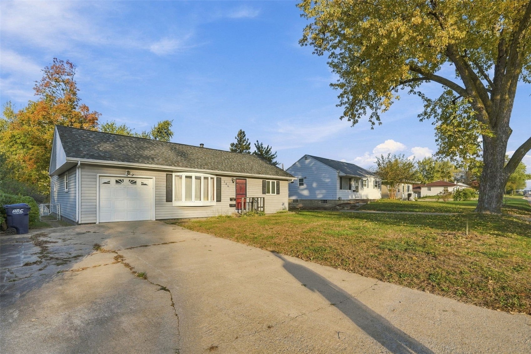 206 2nd Avenue