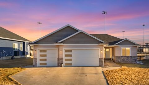 1405 E Tartan Drive North Liberty IA 52317