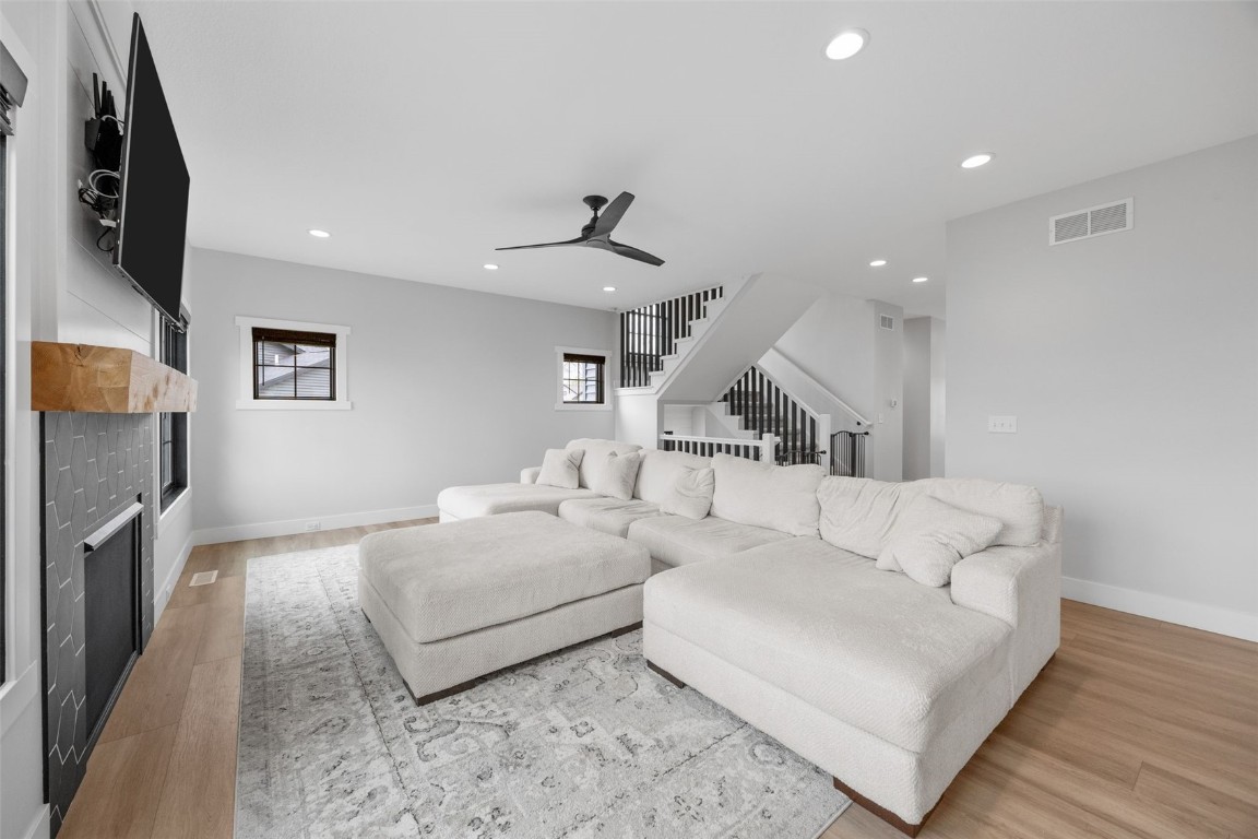 1800 Green Oak Pass