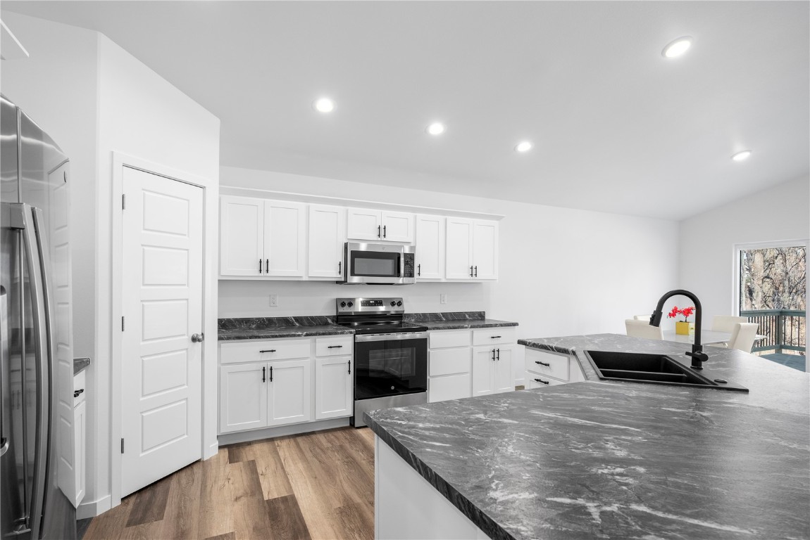 4943 Dostal Court