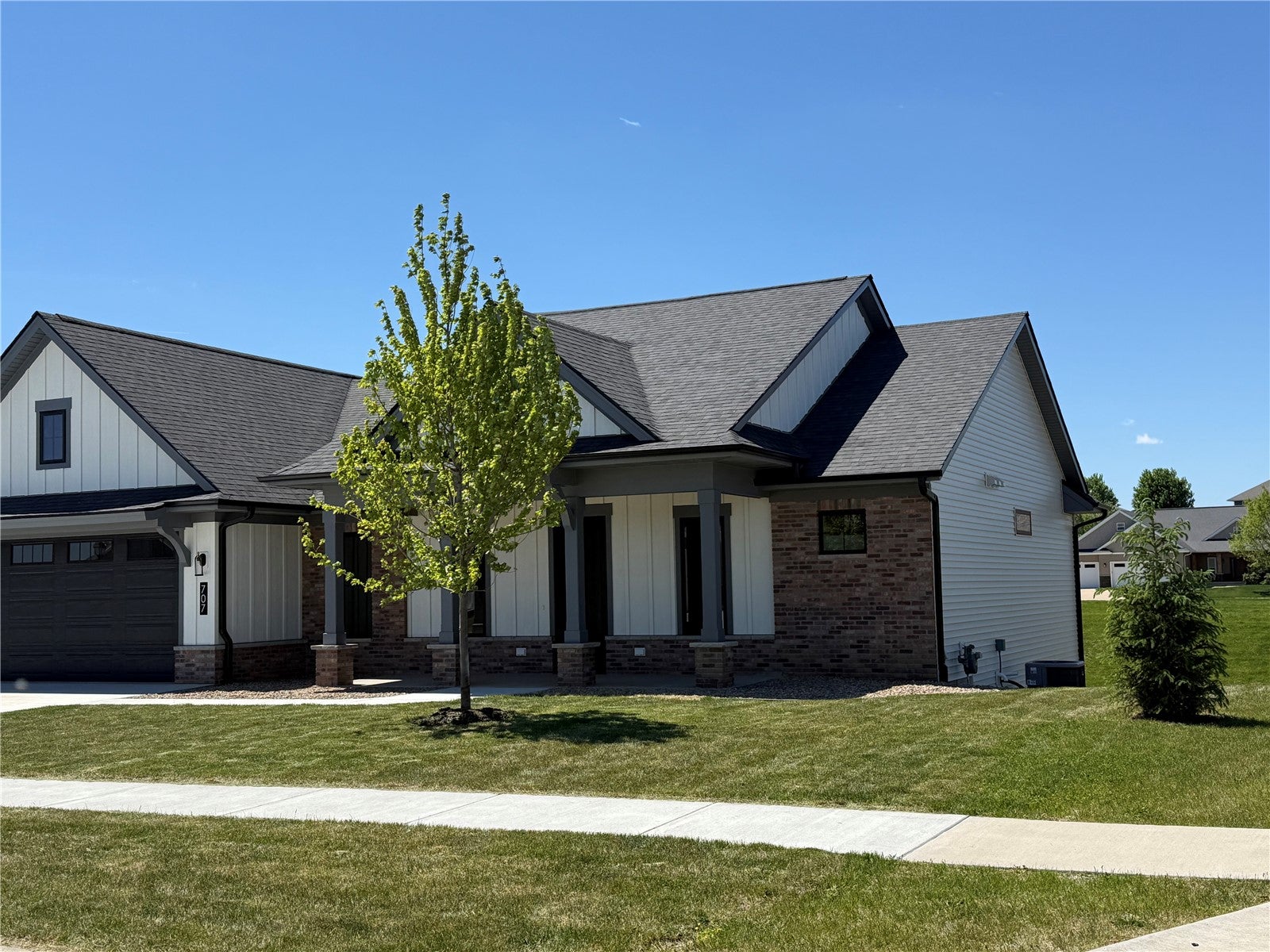 707 Cedar Bend