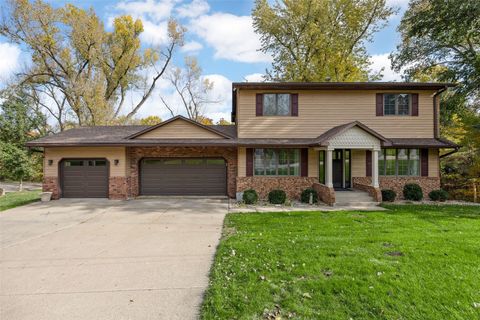 3004 Orrian Drive SE Cedar Rapids IA 52403